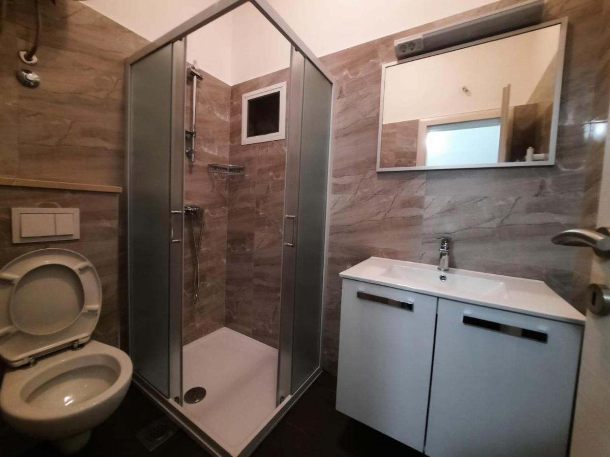 Apartments Pitarevic Saplunara Bagian luar foto