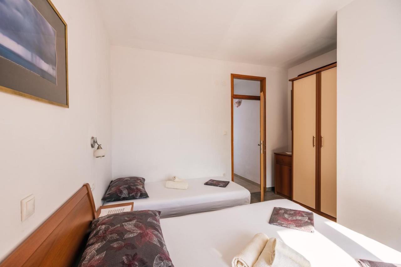 Apartments Pitarevic Saplunara Bagian luar foto