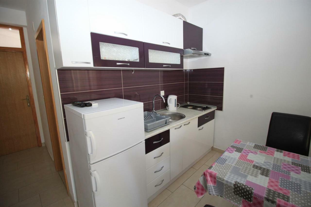 Apartments Pitarevic Saplunara Bagian luar foto